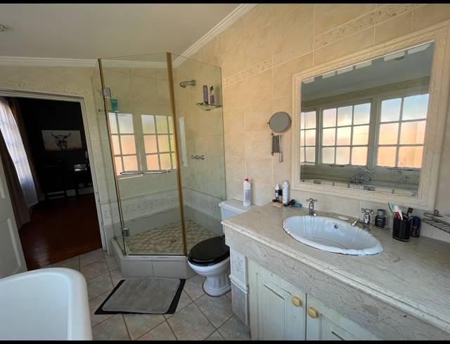 4 BEDROOM HOUSE FOR SALE IN ESSENWOOD